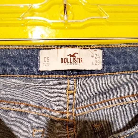 Hollister | Skinny Distressed Jean - Picture 4 of 4